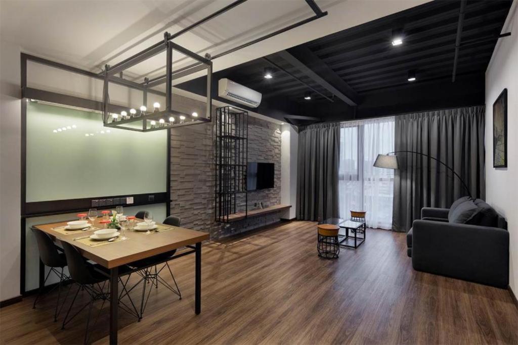 Exclusive Business Suite @ M Summit 191 George Town Bagian luar foto