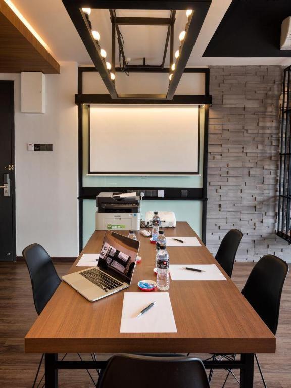 Exclusive Business Suite @ M Summit 191 George Town Bagian luar foto