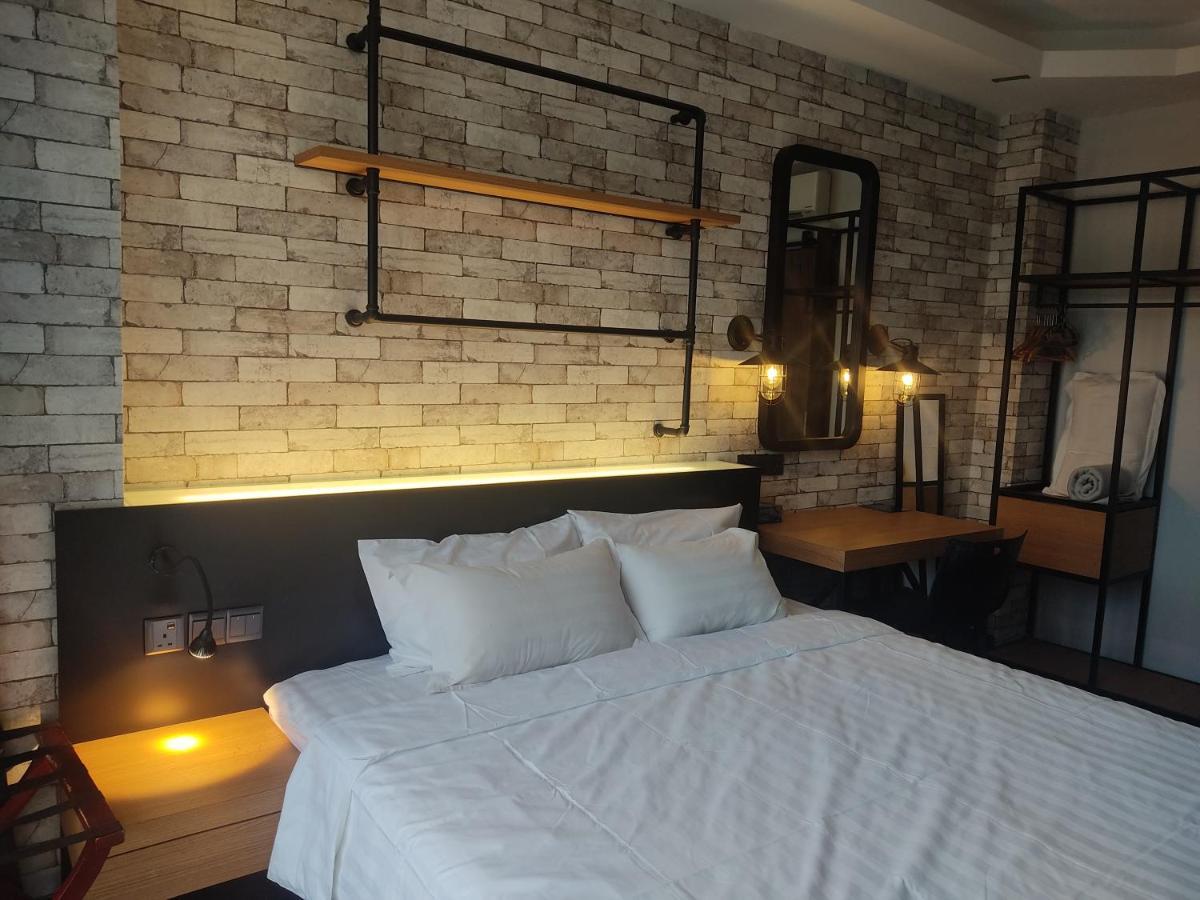 Exclusive Business Suite @ M Summit 191 George Town Bagian luar foto
